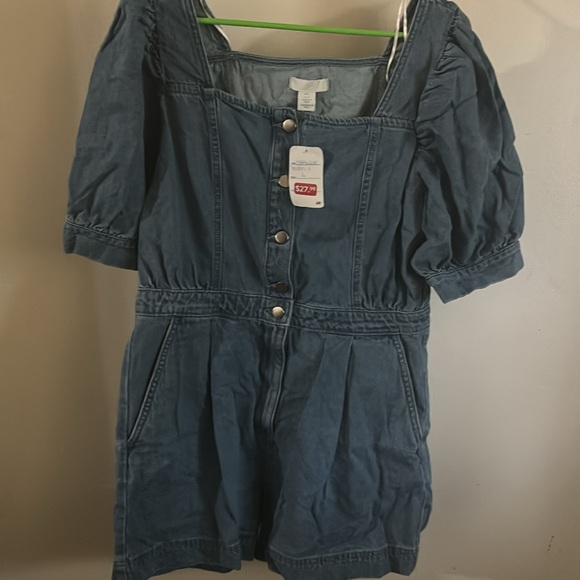 NWT Romper - Picture 3 of 3